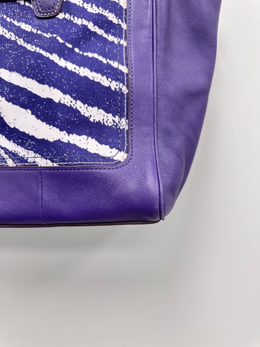 Vintage Coach Legacy Purple Leather and Zebra Printed Canvas Candace Carryall - Picture 10 of 16